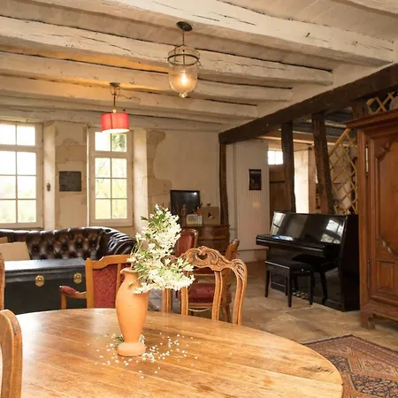 Holiday home Maison De Maitre Ancien Logis Du Xviie