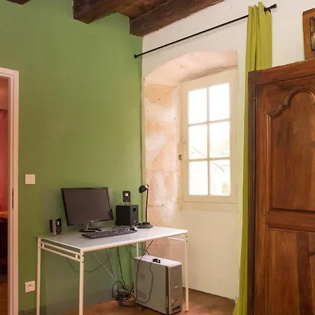 Maison De Maitre Ancien Logis Du Xviie Holiday home *
